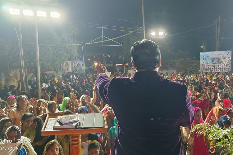 Thousands gathered at the three days prayer meeting held at Bidar, Karnataka by Grace Ministry on 26th, 27th and 28th of November, 2021 on the grounds of St Paul's Church. 